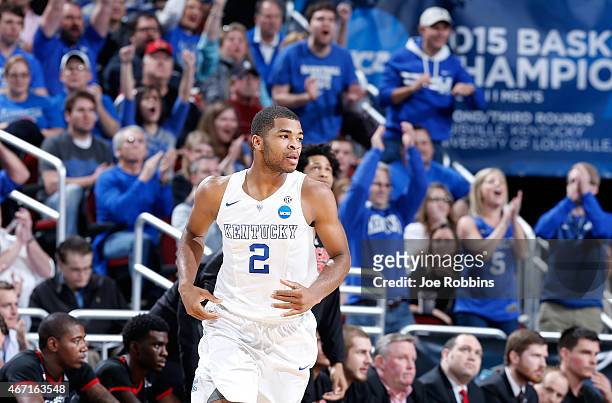Aaron Harrison of the Kentucky Wildcats runs back down the floor against the Cincinnati Bearcats during the third round of the 2015 NCAA Men's...