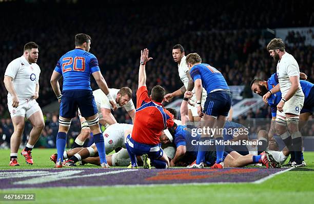 Billy Vunipola of England scores England's seventh try during the RBS Six Nations match between England and France at Twickenham Stadium on March 21,...