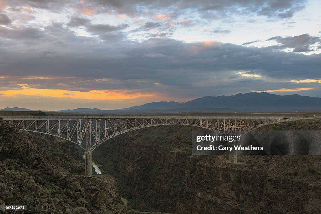 USA, New Mexico, Taos, Rio Grande Bridge