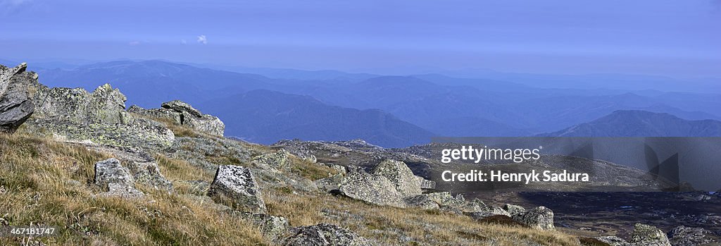 Australia, New South Wales, Kosciuszko National Park, View over park from highest peak