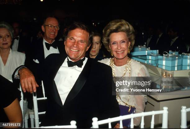 Ted Hartley and Dina Merrill are photographed at Tiffany's 150th anniversary event September 20, 1987 in New York City.