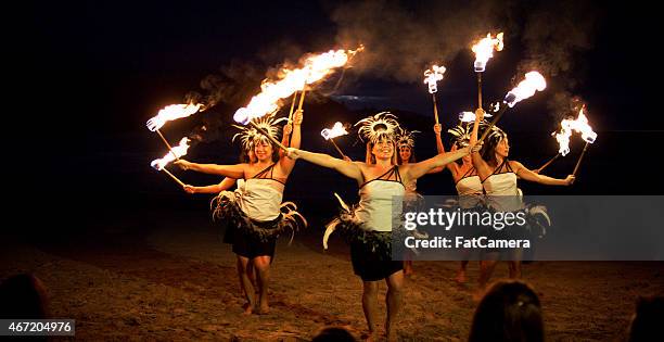 traditional hawaiian dance - big island bildbanksfoton och bilder