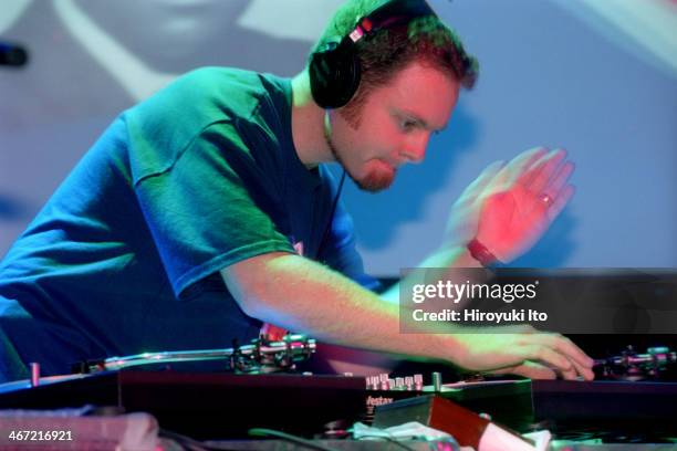 Shadow and Cut Chemist performing at Irving Plaza on Tuesday night, October 23, 2001.This image:DJ Shadow .