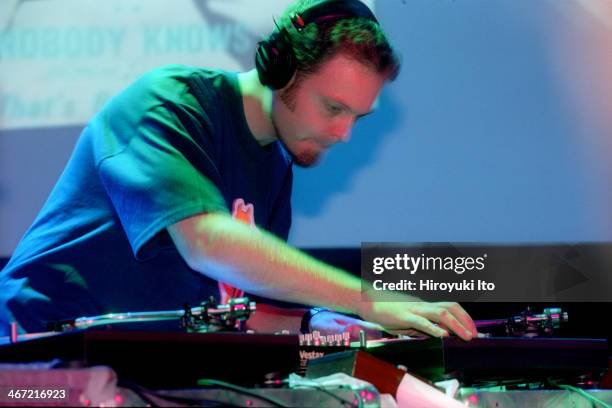 Shadow and Cut Chemist performing at Irving Plaza on Tuesday night, October 23, 2001.This image:DJ Shadow .