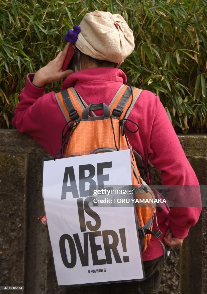 JAPAN-POLITICS-ABE-PROTEST