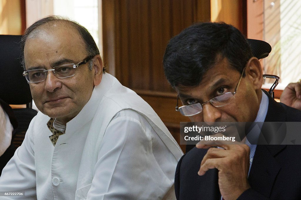 Indian Finance Minister Arun Jaitley And Reserve Bank Of India Governor Raghuram Rajan News Conference