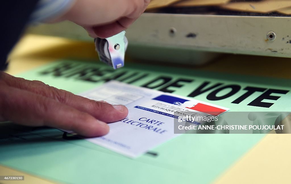 FRANCE-VOTE-DEPARTEMENTALES