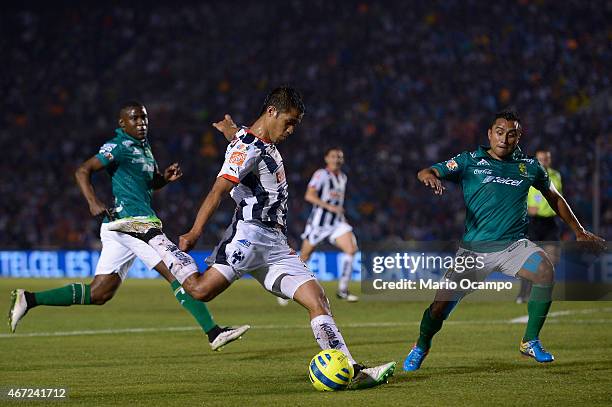 Severo Meza of Monterrey prepares to kick the ball during a match between Monterrey and Leon as part of 11th round Clausura 2015 Liga MX at...