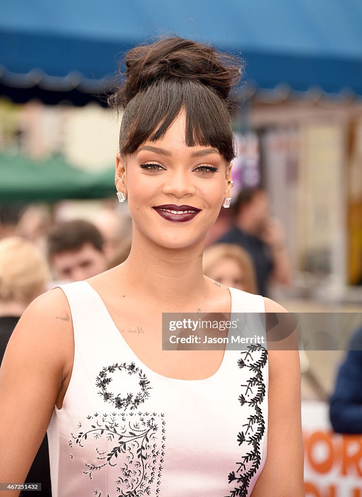 Premiere Of Twentieth Century Fox And Dreamworks Animation's "HOME" - Arrivals