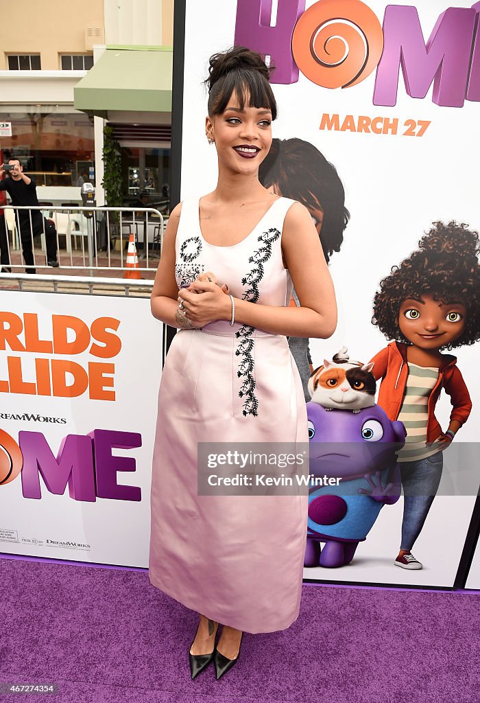 Premiere Of Twentieth Century Fox And Dreamworks Animation's "HOME" - Red Carpet