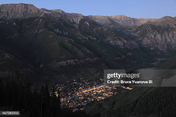 aerial view of telluride in the evening - telluride 個照片及圖片檔