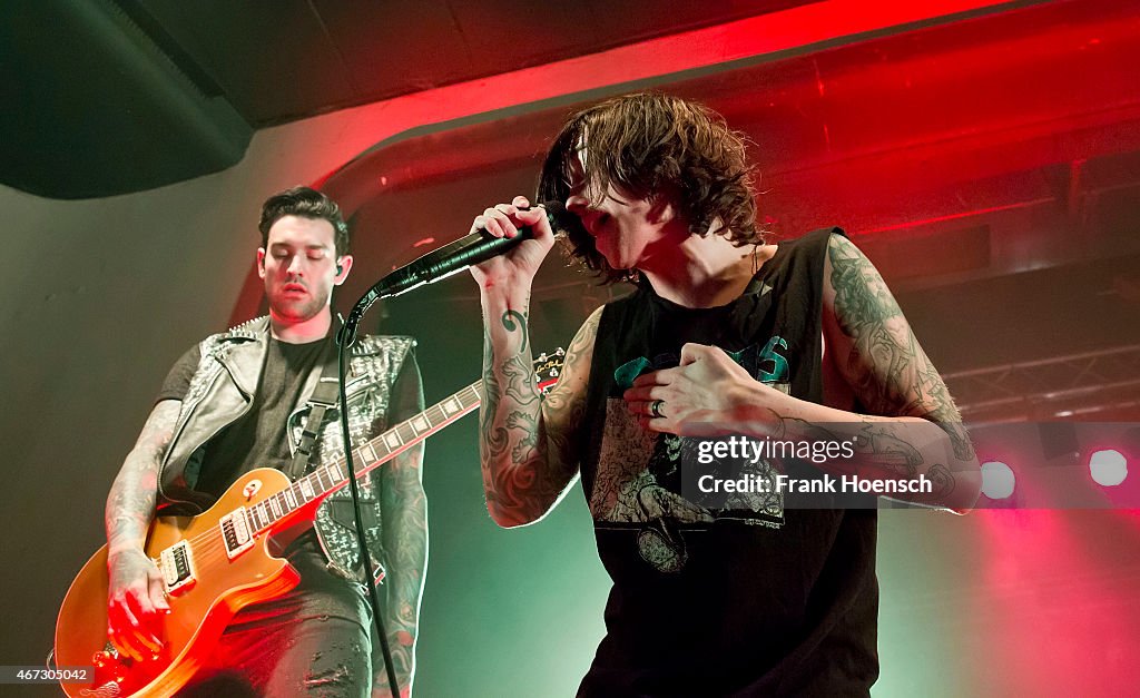 Pierce the Veil Perform In Berlin