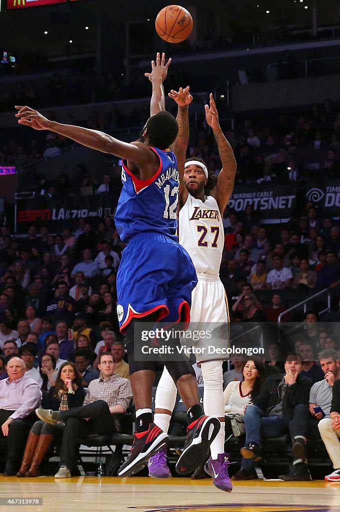 Philadelphia 76ers v Los Angeles Lakers