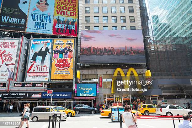 broadway billboards - jersey boys musical stockfoto's en -beelden