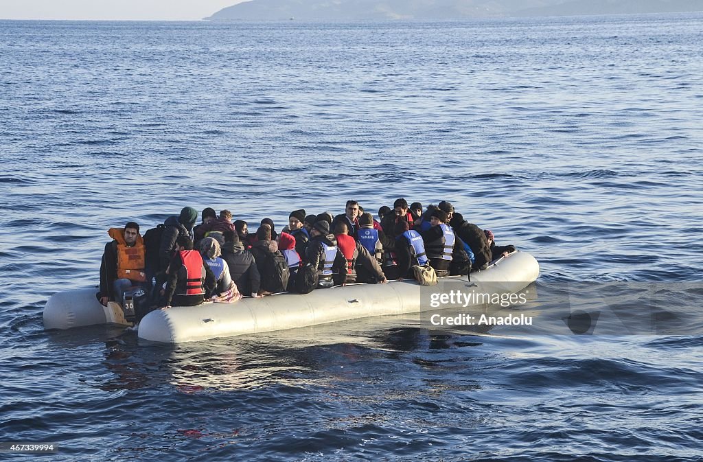 Turkey captures 122 illegal migrants in Aegean Sea