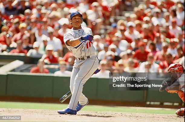 Gary Sheffield of the Los Angeles Dodgers bats against the St. Louis Cardinals on September 9, 2001.