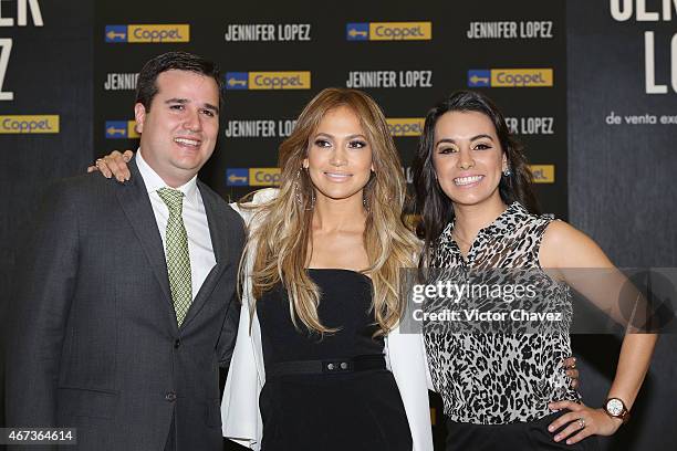 Jennifer Lopez Launches Her Collection In Mexico City Photos et images