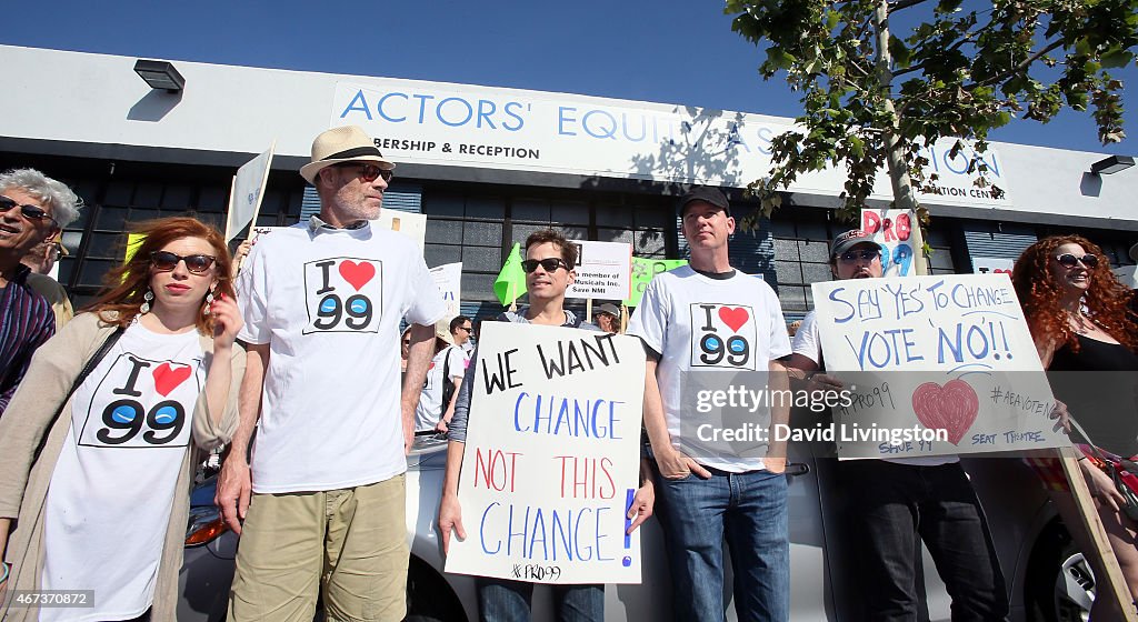 AEA Actors Picket Their Own Union Over Proposal To End 99-Seat Theater Plan In Los Angeles, California