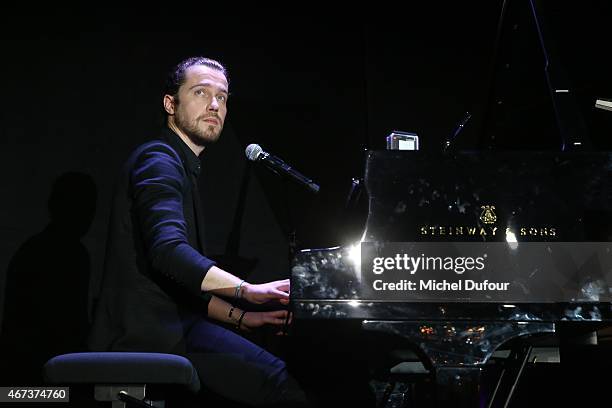 Julien Dore performing attends the 'Sauveteurs Sans Frontiere' : Charity Party In Paris on March 23, 2015 in Paris, France.