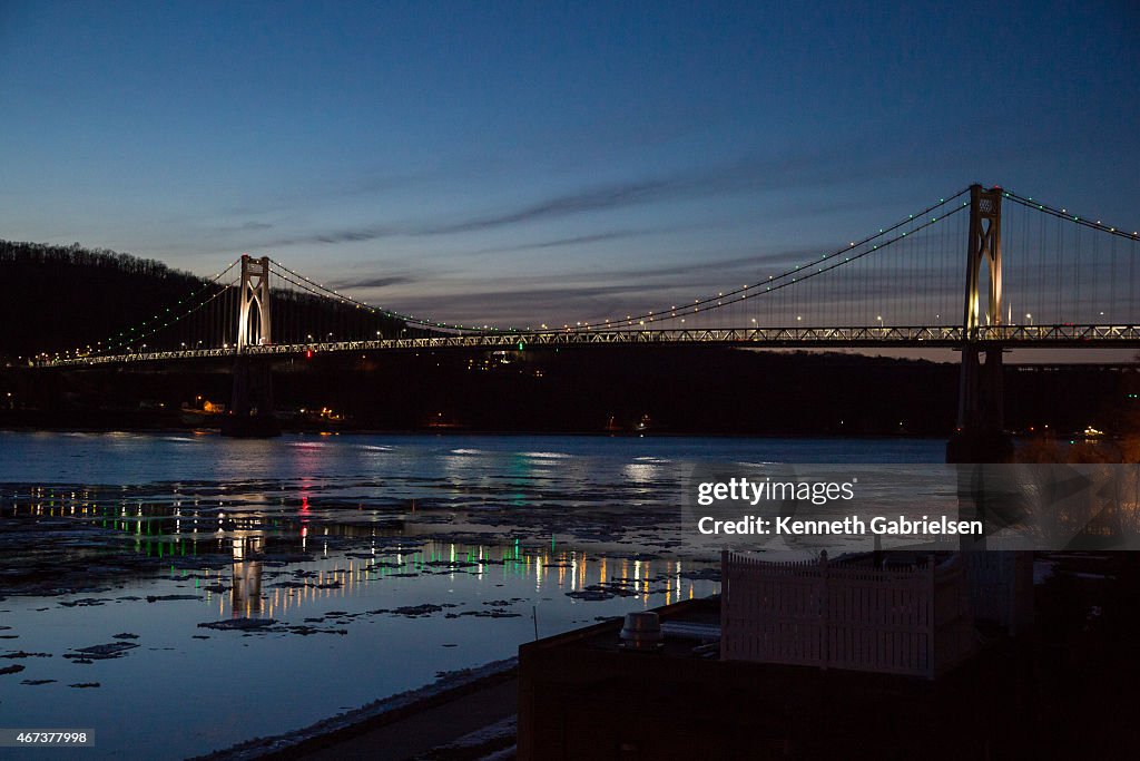 National Landmarks Illuminated Across U.S. To Shine Light On Ebola Crisis And Show Solidarity With West Africa