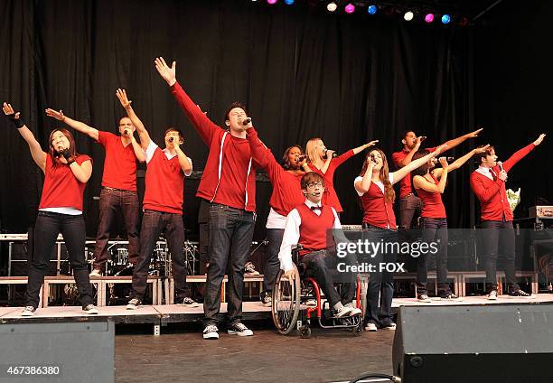 The cast of GLEE performs at the White House for the White House Easter Egg Roll on Monday, April 5, 2010 in Washington, DC. Pictured L-R: Jenna...