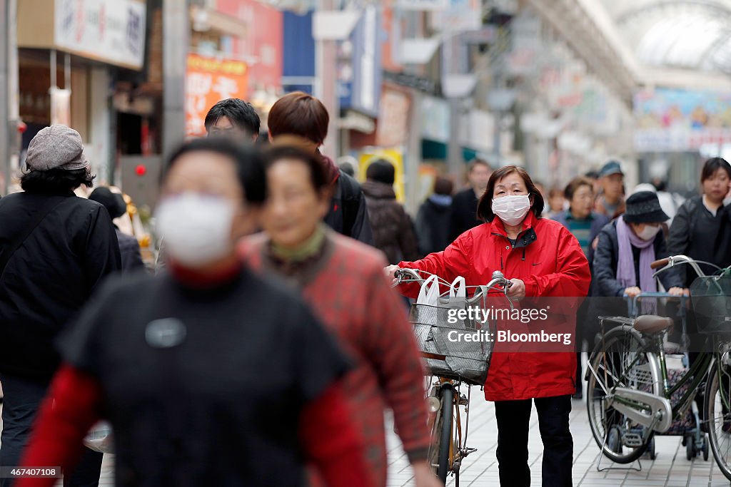 Consumers Shopping Ahead of Japan's Retal, Household Spending And CPI Figures