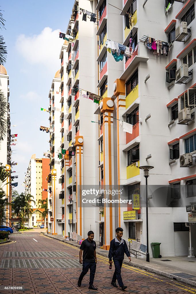 Daily Life At Housing & Development Board Public Housing Estates In Lee Kuan Yews Tanjong Pagar District