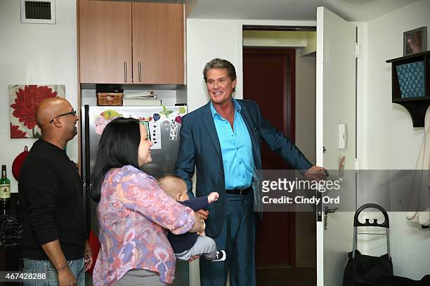 No hassles when you clean like The Hoff! David Hasselhoff shows New Yorkers Monica Sharma, Sat Sharma and their son Kaidyn how easy it is to clean...