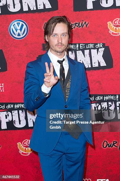 Actor Tom Schilling attends the premiere of the film 'Tod den Hippies - Es lebe der Punk!' at UCI Kinowelt on March 24, 2015 in Berlin, Germany.