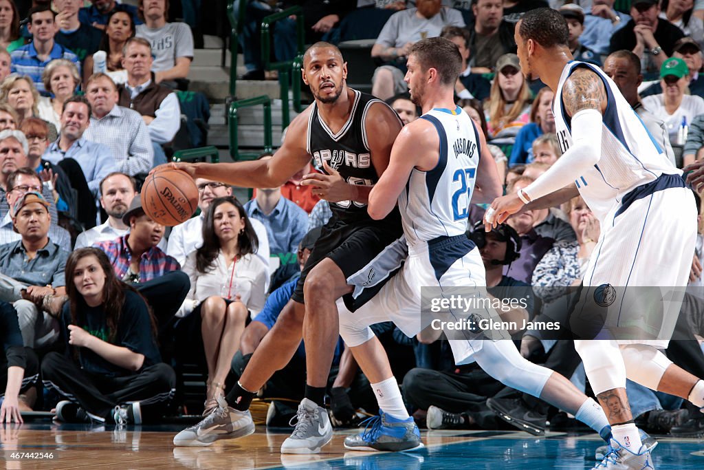 San Antonio Spurs v Dallas Mavericks