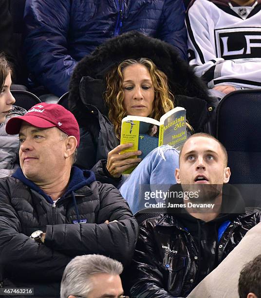 Sarah Jessica Parker attends the Los Angeles Kings vs New York Rangers game at Madison Square Garden on March 24, 2015 in New York City.