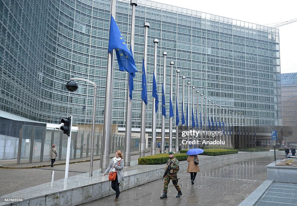 EU flags at half mast to mourn Germanwings crash victims