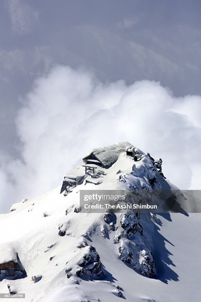 Japan To Mark 6 Month Anniversary of Mt. Ontake Eruption