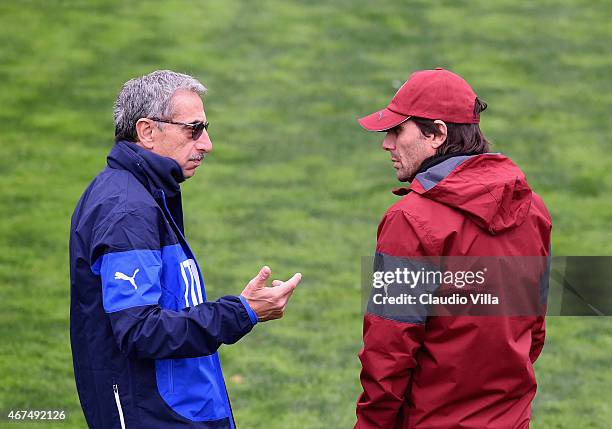 Head coach Antonio Conte and Doctor Enrico Castellacci during Italy Training Session at Coverciano on March 25, 2015 in Florence, Italy.