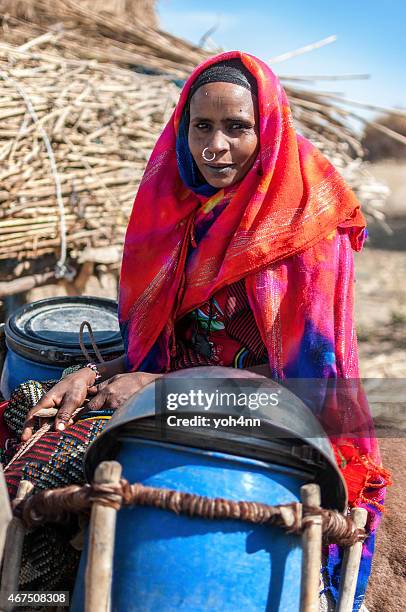 nomad porträt - sudan stock-fotos und bilder