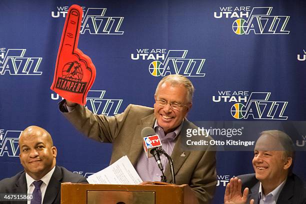 42 Utah Jazz Merchandise Stock Photos, High-Res Pictures, and