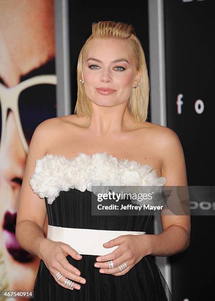 Actress Margot Robbie attends the Warner Bros. Pictures' 'Focus' premiere at TCL Chinese Theatre on February 24, 2015 in Hollywood, California.