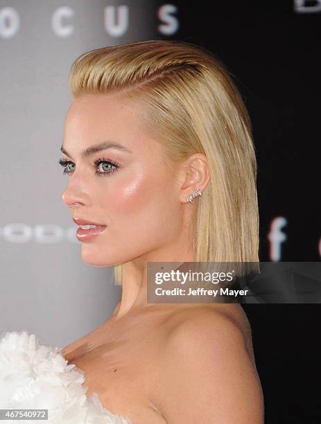 Actress Margot Robbie attends the Warner Bros. Pictures' 'Focus' premiere at TCL Chinese Theatre on February 24, 2015 in Hollywood, California.