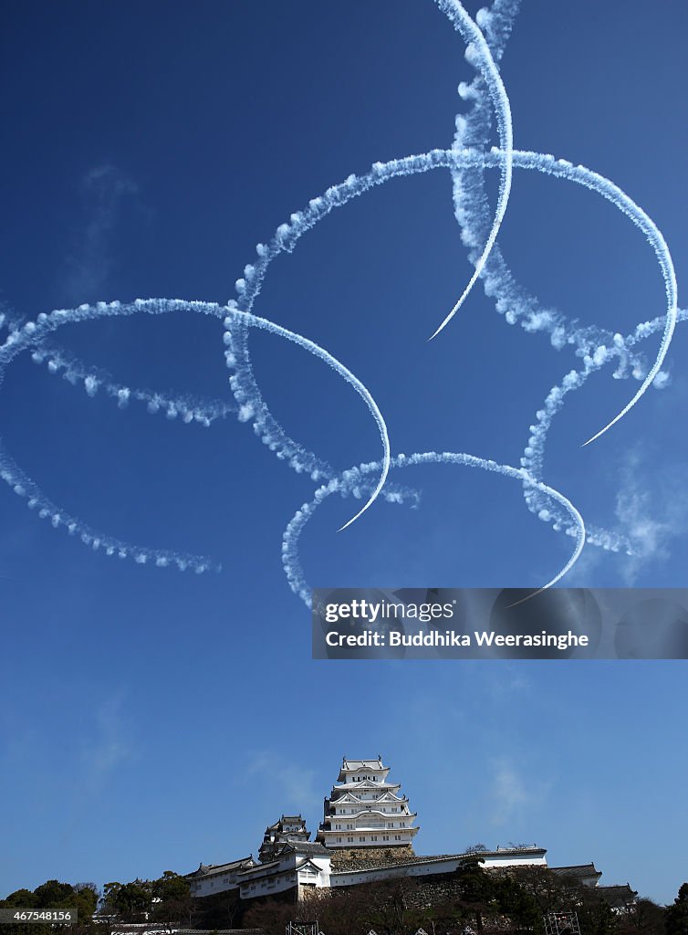 Japan's Blue Impulse Celebrates the Grand Reopening Of Himeji Castle