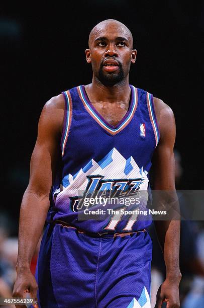 Jacque Vaughn of the Utah Jazz during the game against the Houston Rockets on January 8, 2000 at Compaq Center in Houston, Texas.