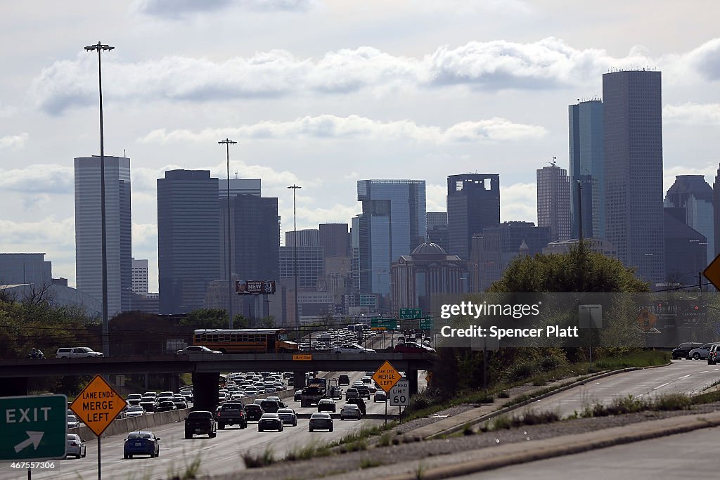 Houston Wary As Oil Prices Drop Dramatically