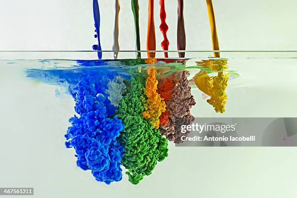 across the universal colors - farben mischen stock-fotos und bilder