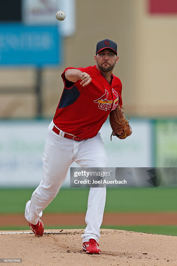 Miami Marlins v St Louis Cardinals