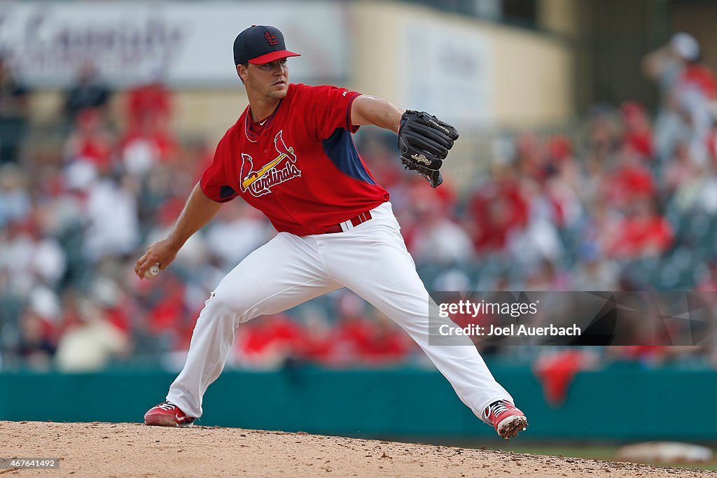 Miami Marlins v St Louis Cardinals