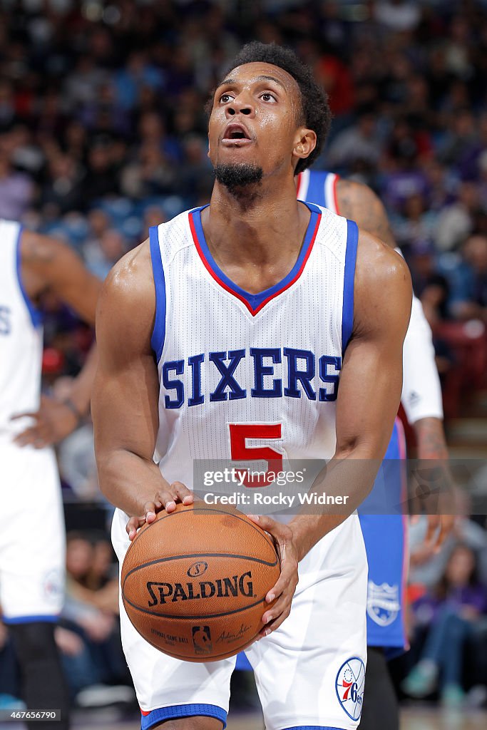 Philadelphia 76ers v Sacramento Kings