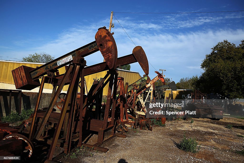 Downturn In Oil Prices Rattles Texas Oil Economy