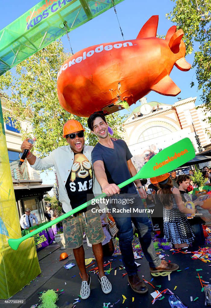 Nickelodeon's 2015 Kids' Choice Awards Pinata Tickets Giveaway