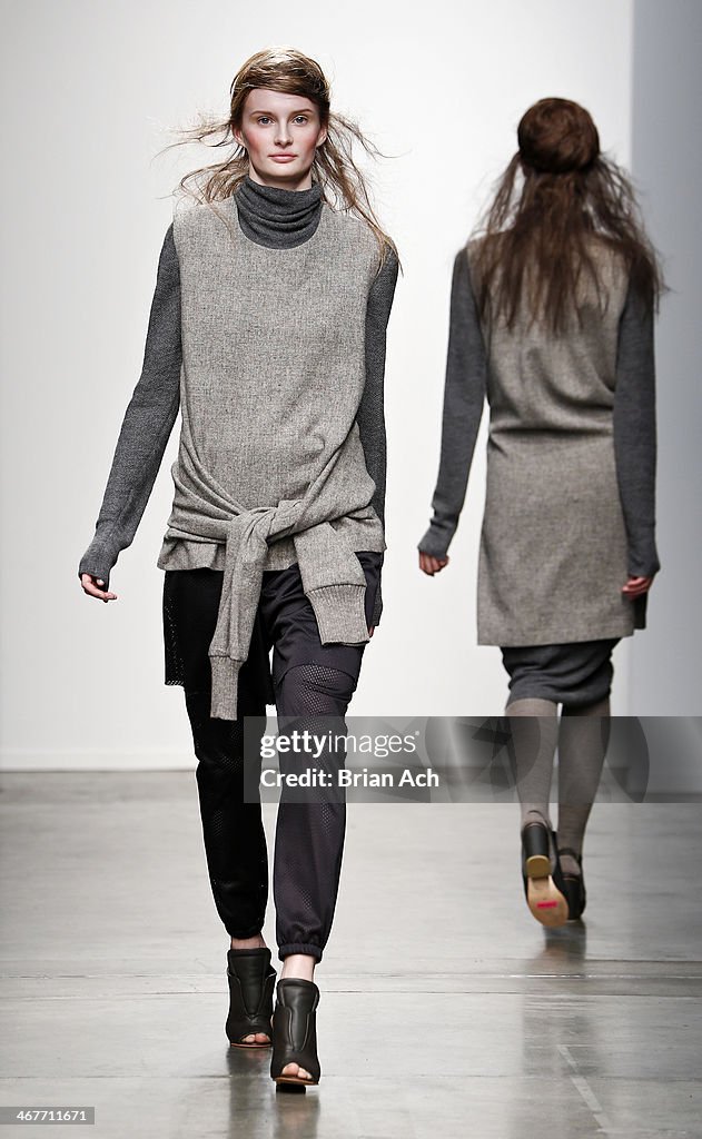 A Detacher - Runway - Mercedes-Benz Fashion Week Fall 2014