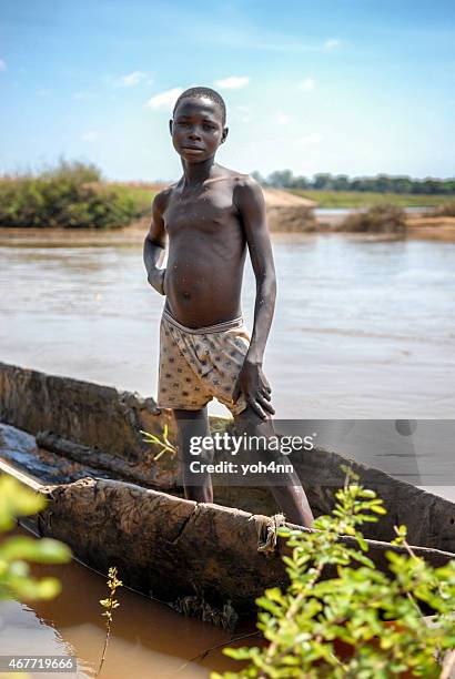 アフリカの少年 - children of chad ストックフォトと画像