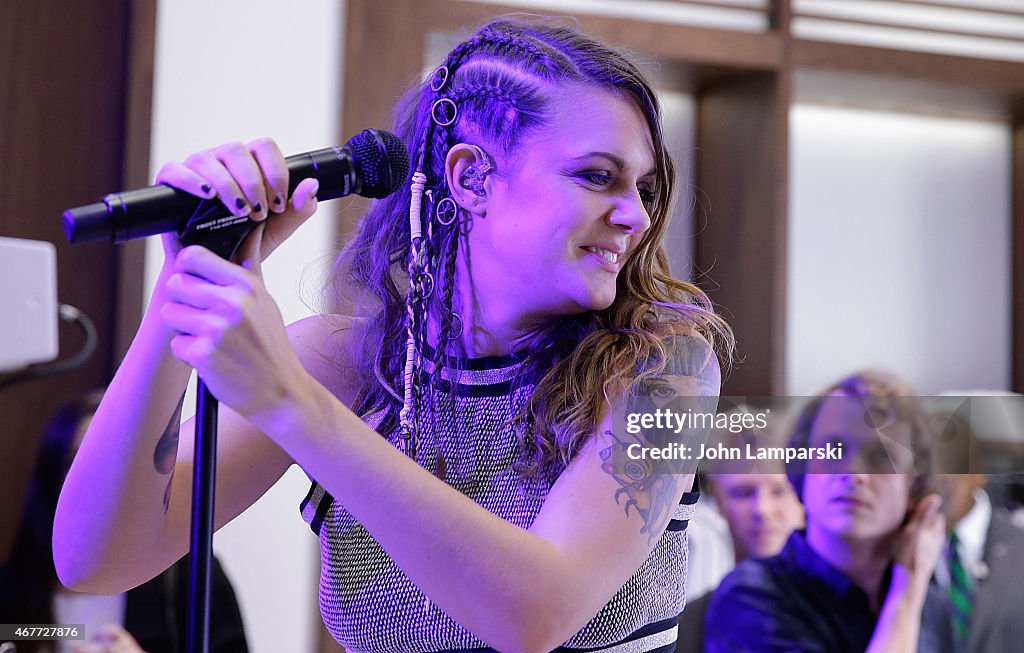 Tove Lo Special Performance
